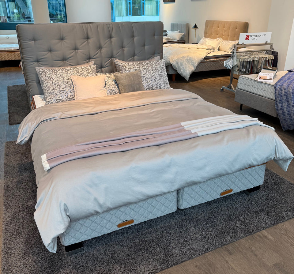 Ausstellungsbett DUX 8008, Standort Hamburg